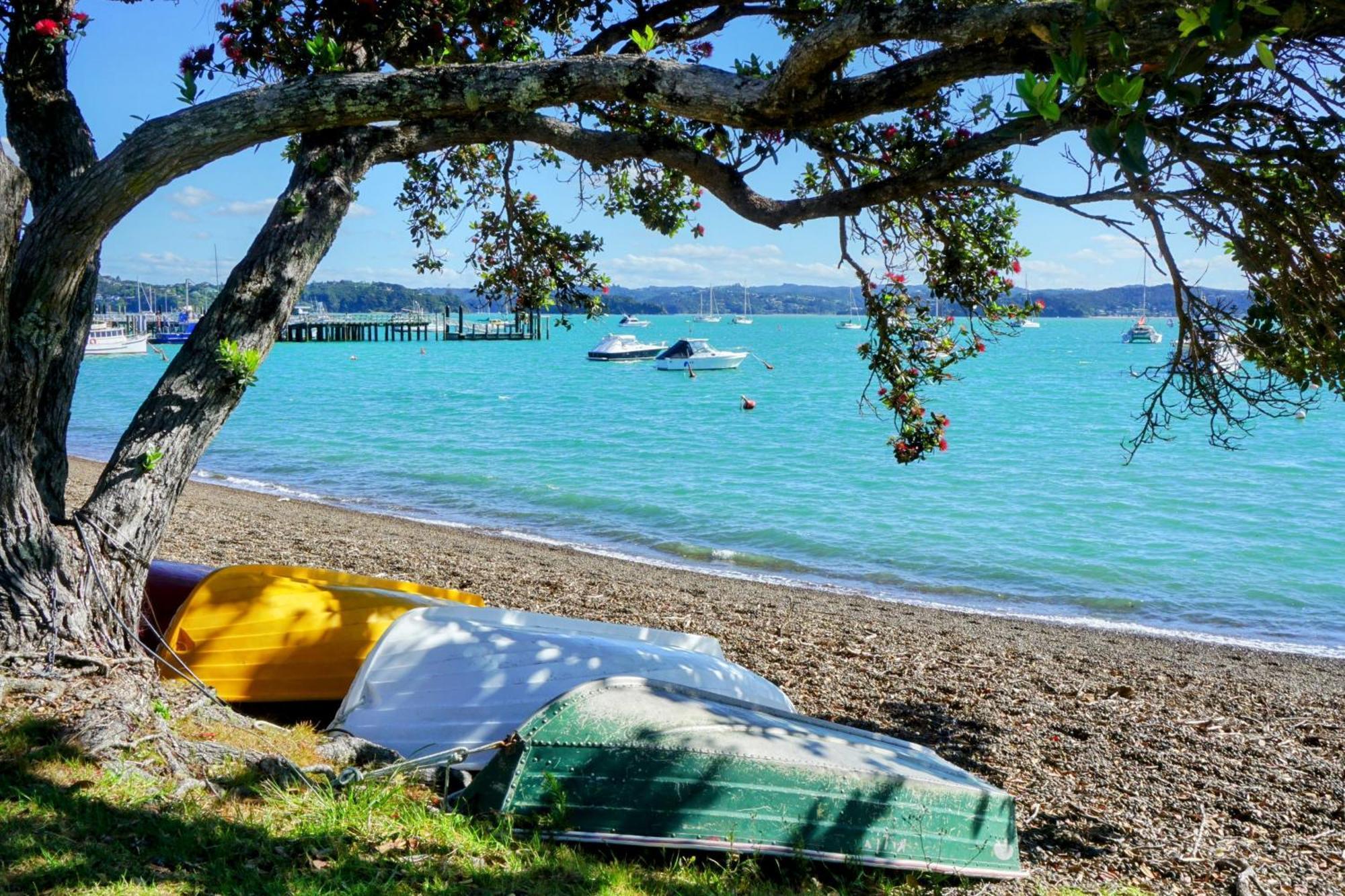 Last On The Strand, Russell - The Boathouse Экстерьер фото