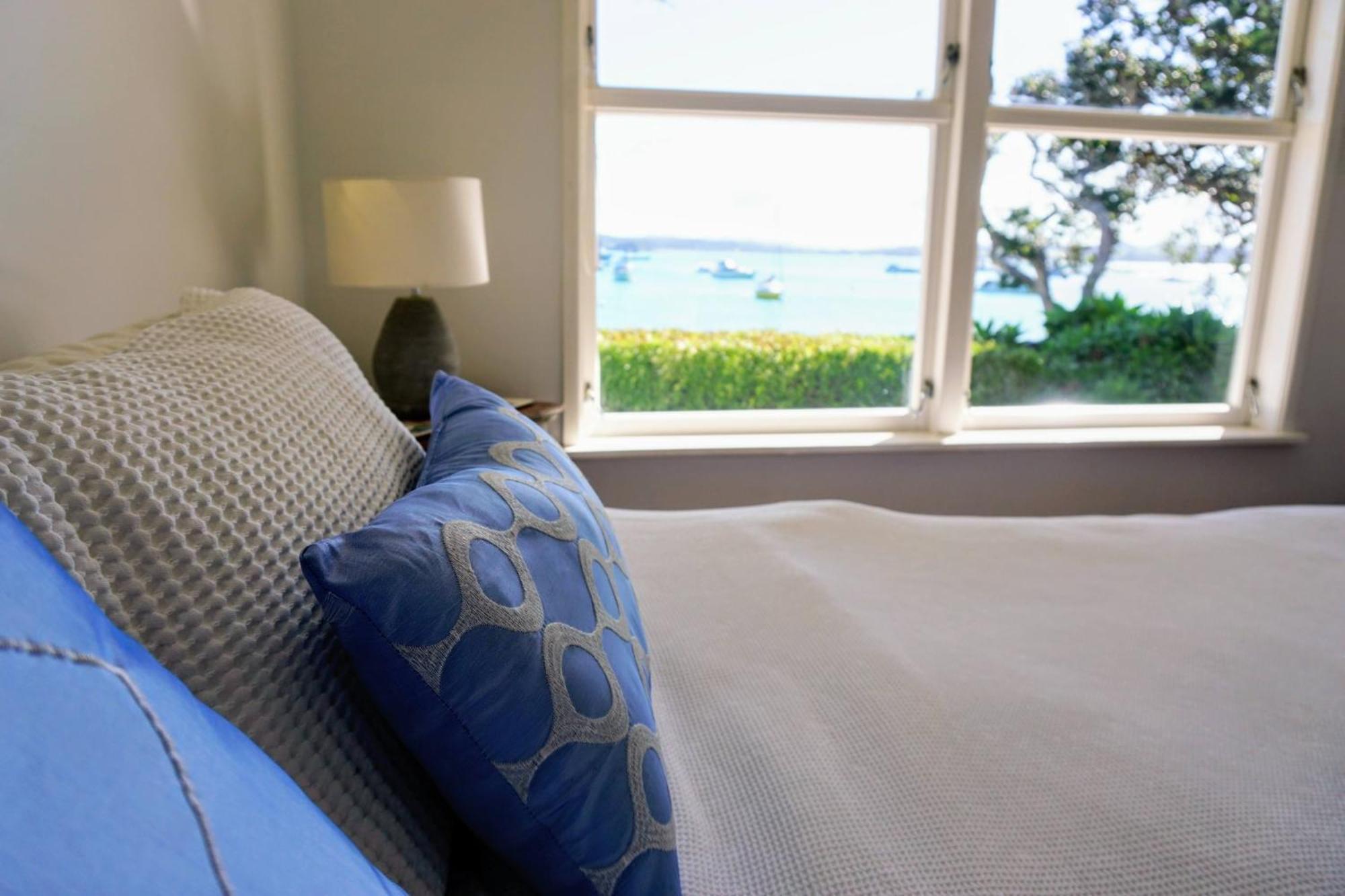 Last On The Strand, Russell - The Boathouse Экстерьер фото