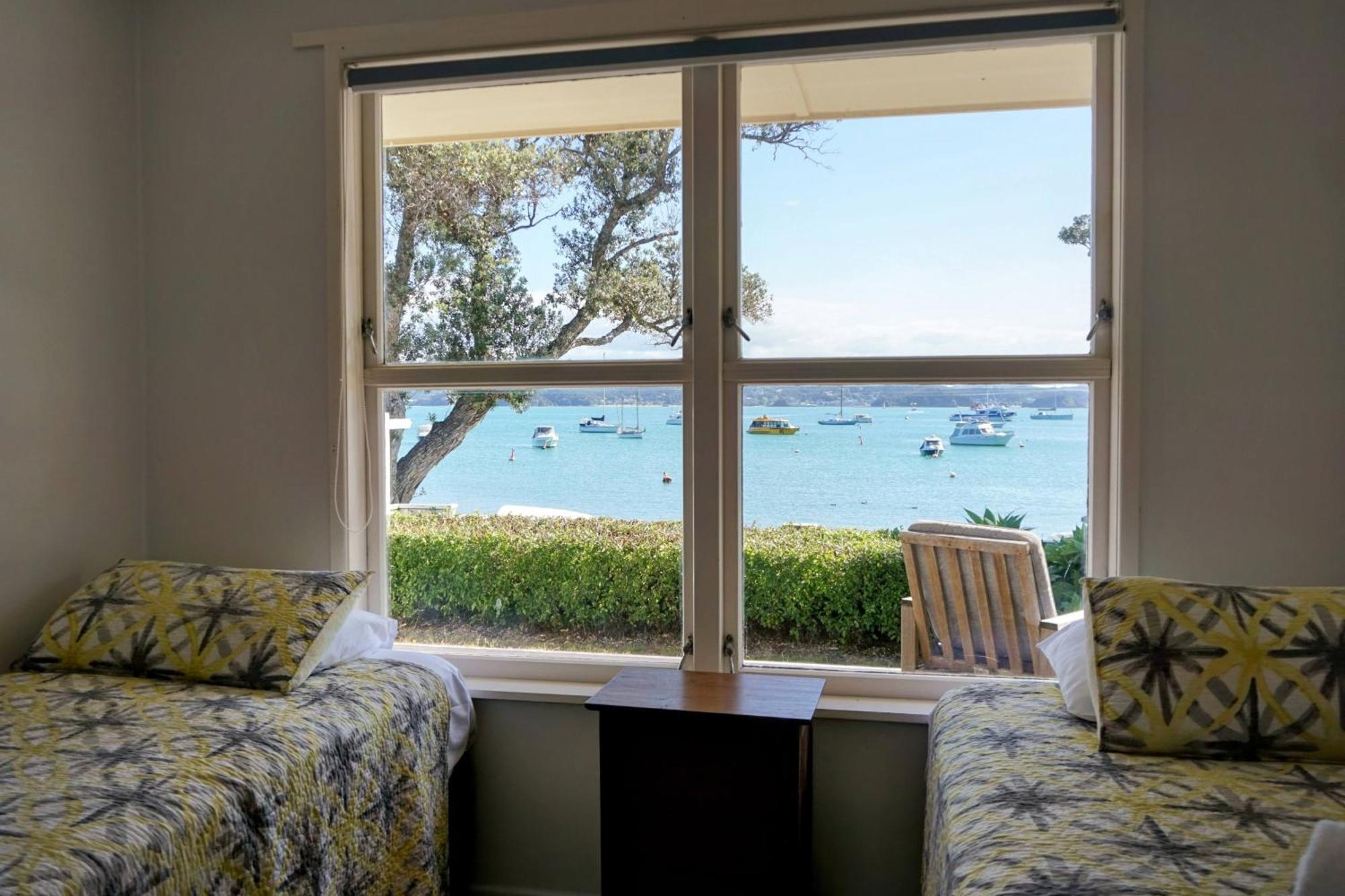 Last On The Strand, Russell - The Boathouse Экстерьер фото