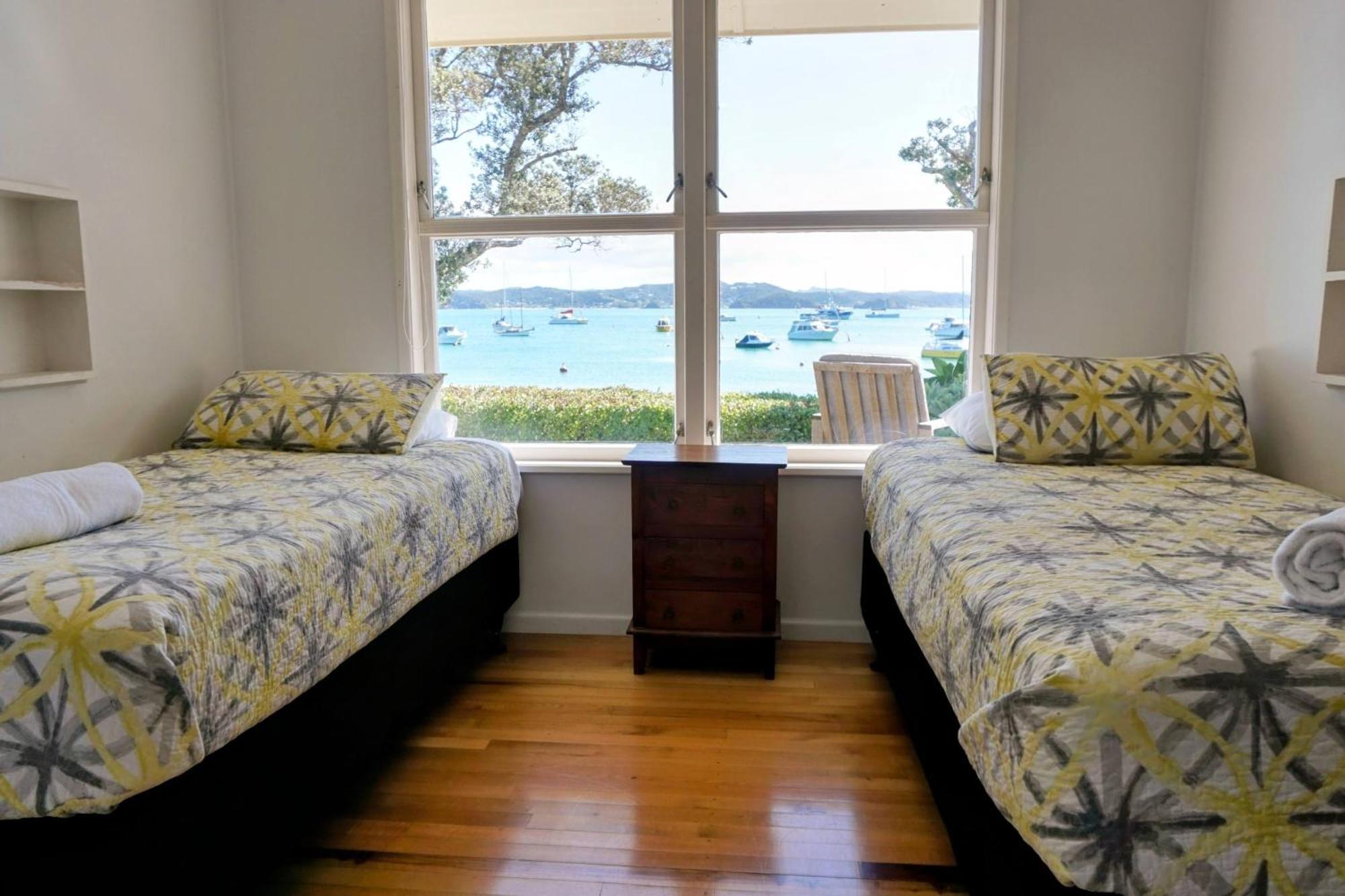 Last On The Strand, Russell - The Boathouse Экстерьер фото