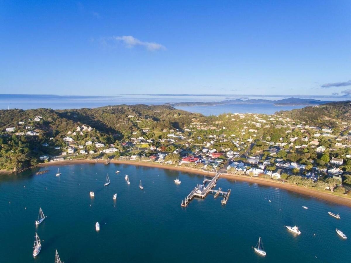 Last On The Strand, Russell - The Boathouse Экстерьер фото